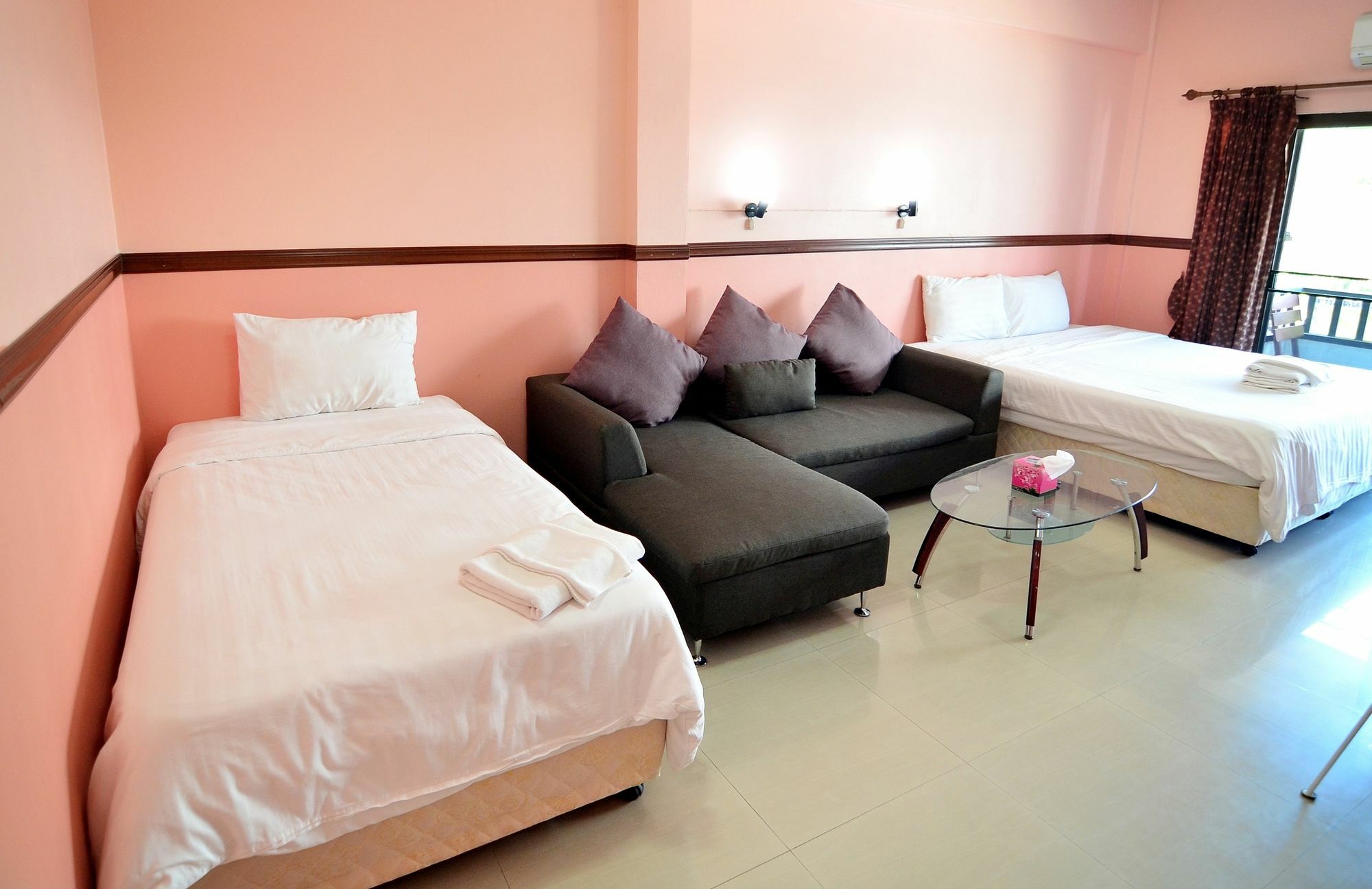 Hotel The Famous House - Jomtien Zewnętrze zdjęcie